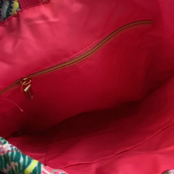 🌺Last One!🌺NWT Lilly Pulitzer Printed Quilted Drawstring Backpack - Picture 7 of 8